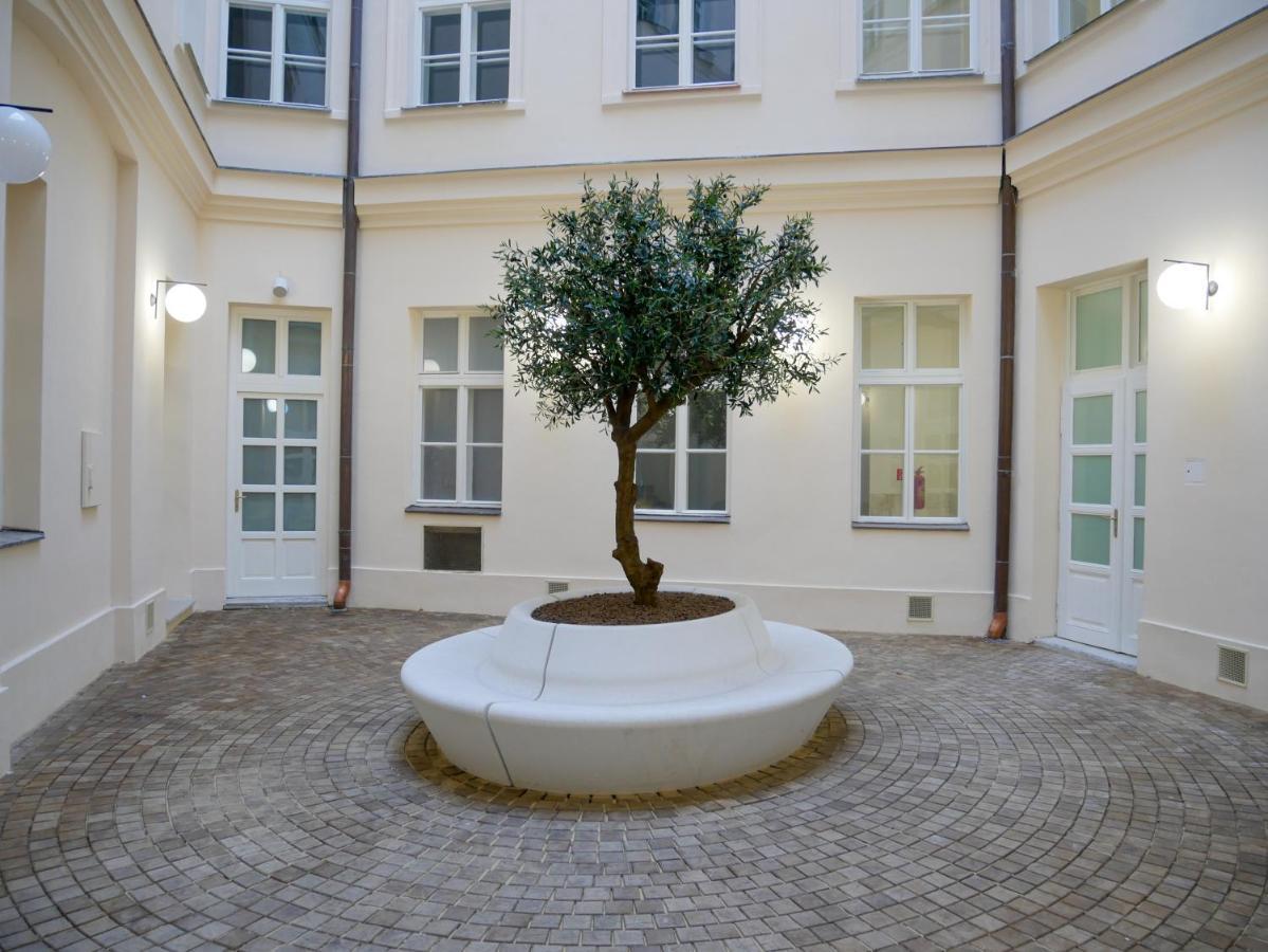 Laurinska 1 Apartments Bratislava Exterior photo